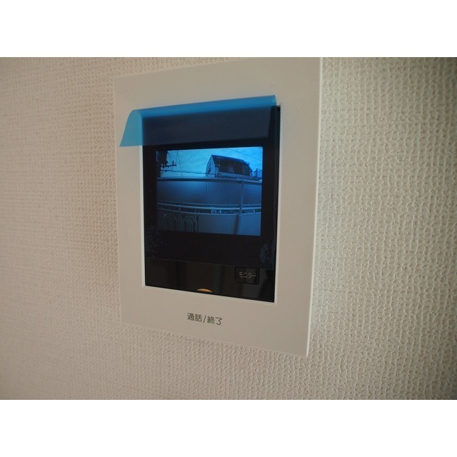 コモハウス南台203号室 モニター付きインターホン♪