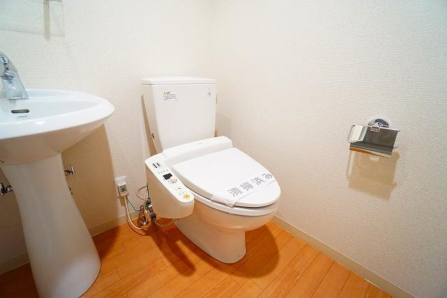 アーバンフラッツ町田14階 トイレ