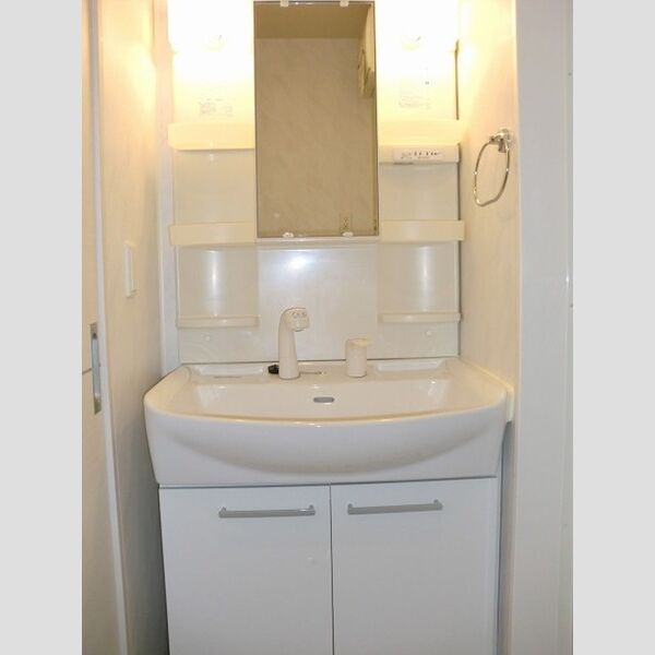 フルール学園 洗髪洗面化粧台