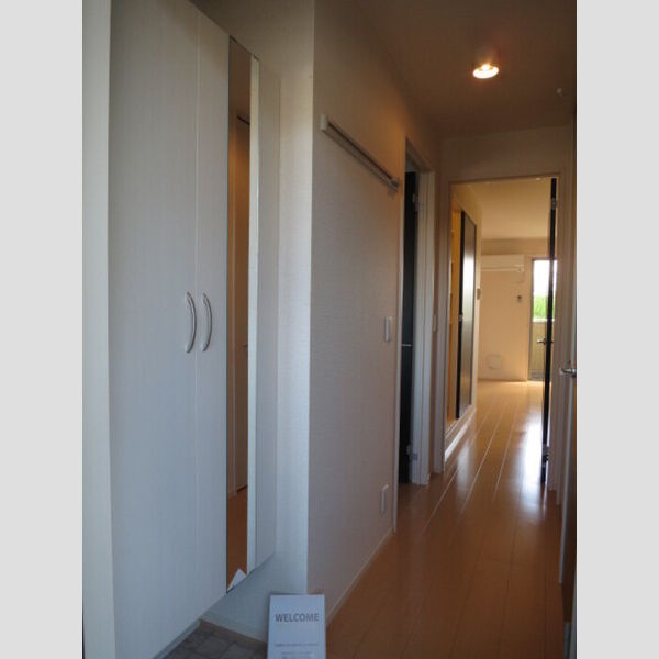 フォレストⅠ 玄関