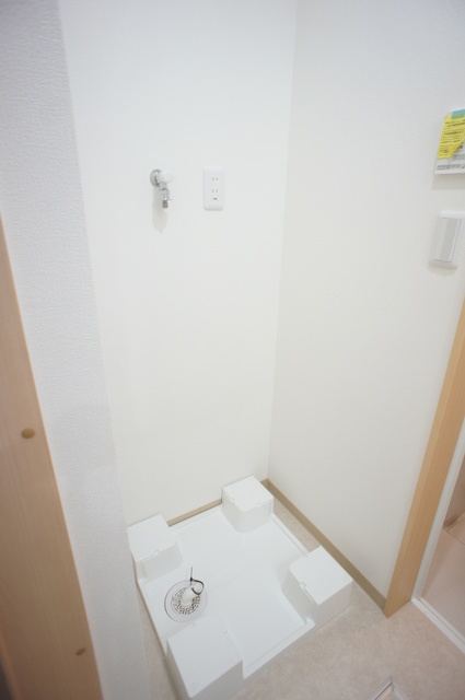 ＪＵＫＯ八千代台0102号室 室内洗濯置き場