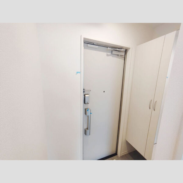 セレスティア北烏山 玄関