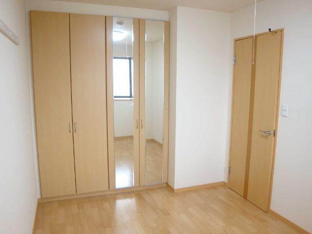 グランチェスタ 洋室