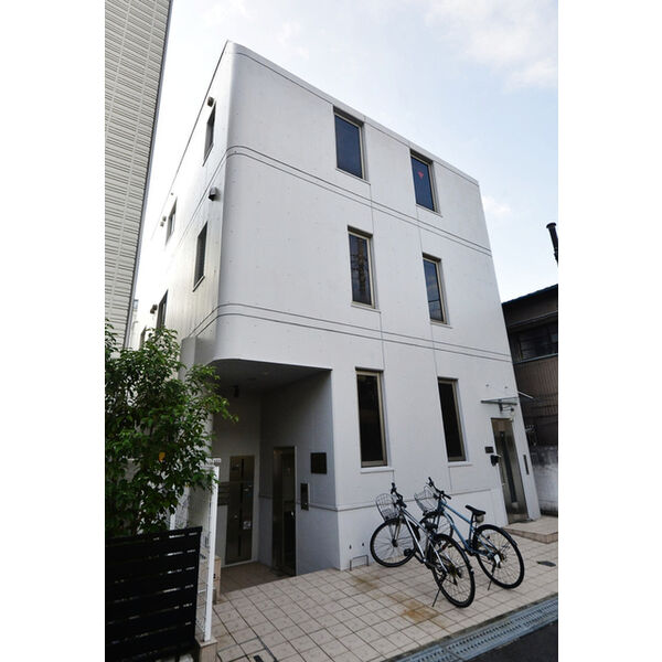 アーク・スクエアの外観画像