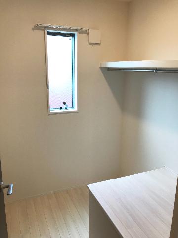 アンソレイェ101号室 ウォークインクローゼット