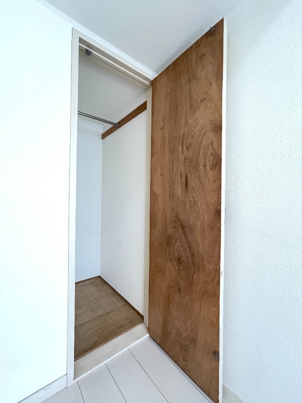 パレス等々力弐番館2階 別号室のため現状優先