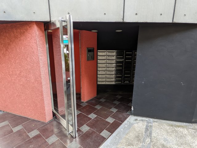 リュクス千歳船橋504号室 エントランス