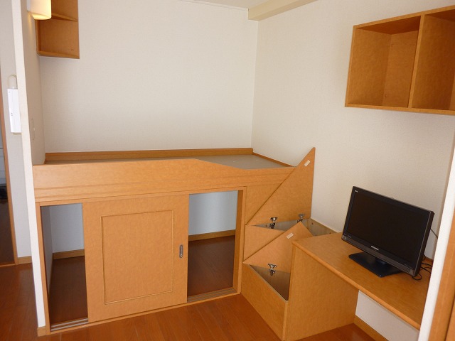 レオパレスグレイス104号室 寝室