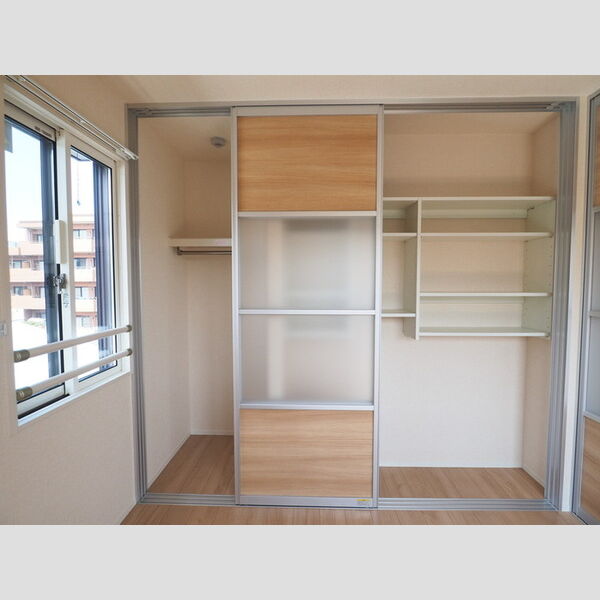 COLINA DO  SUL( コリーナ ド スル)301号室 収納