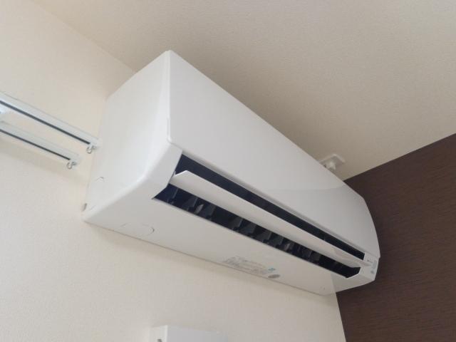 ベラーノ105号室 エアコン