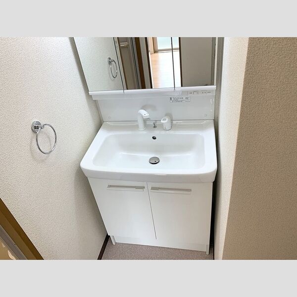 シティーフラット服部2B号室 洗髪洗面化粧台