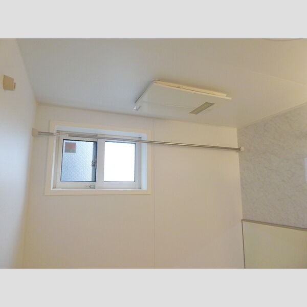 Grand Chariot/Luna Piena　Grand Chariot 浴室内物干しバー