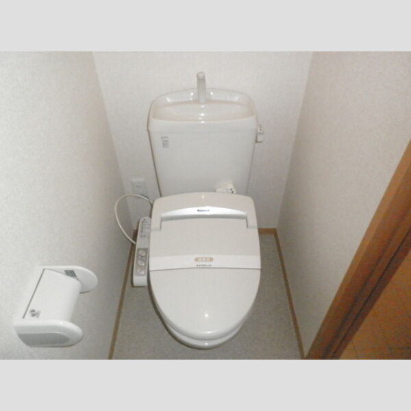 ヴィアノ　Ⅰ101号室 トイレ　温水洗浄暖房便座