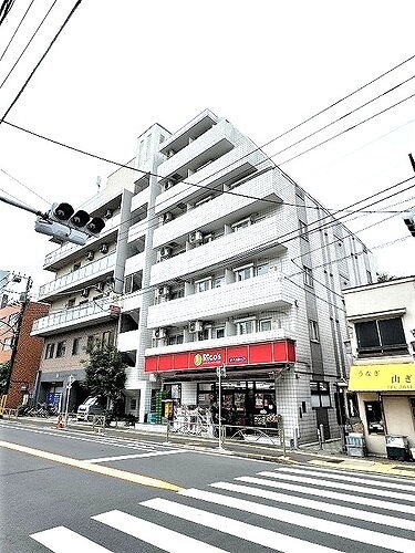 グラチアトルリ3階 外観