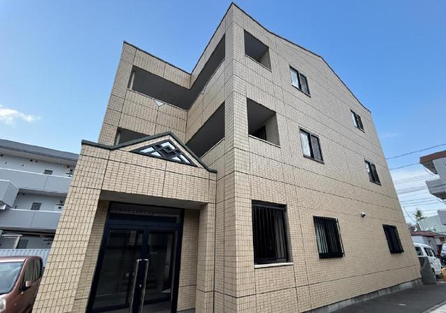 ラッフィナート田園102号室 外観写真（昼）