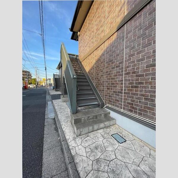 モナリエ春日　Ⅰ・Ⅱ 階段