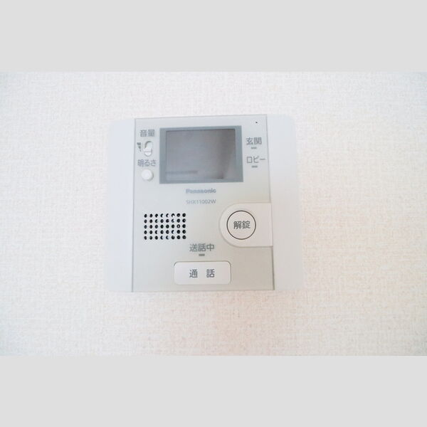 コアロード　D303号室 モニター付きインターホン