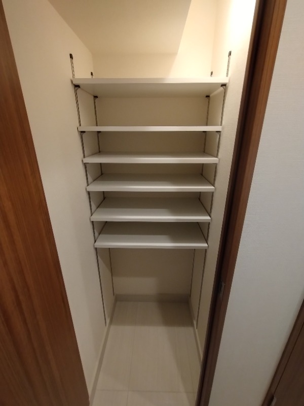 クレイシア板橋本町8階 収納