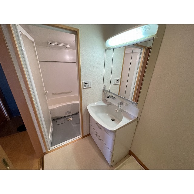 グランデュール千鳥0401号室 内観