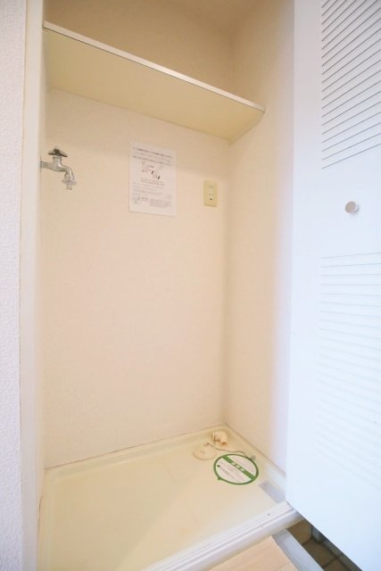 ジョイフル下井草3階 室内洗濯機置場