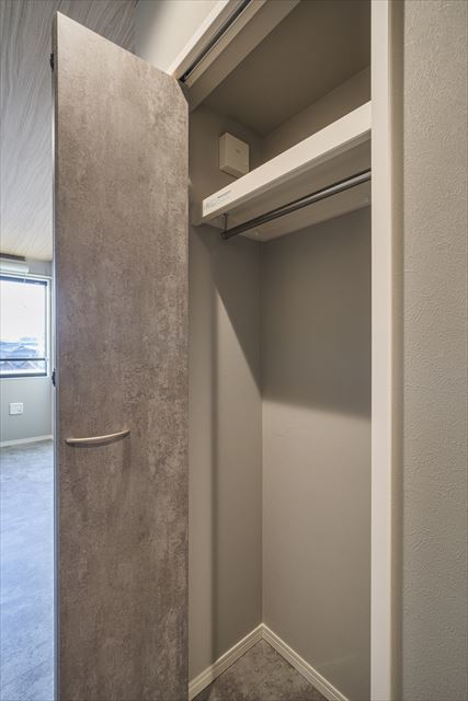 ｋ１　ａｐａｒｔｍｅｎｔｓ1階 収納