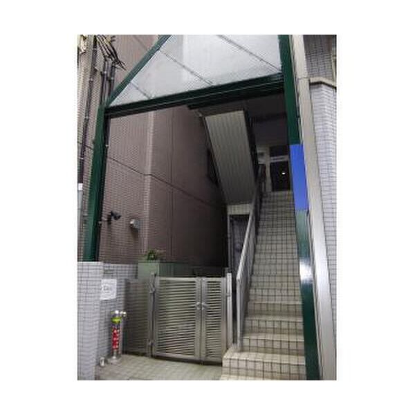 セント・ティアラ402号室 外観