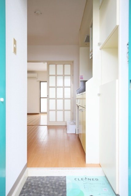 ハイタウン駒沢公園 玄関