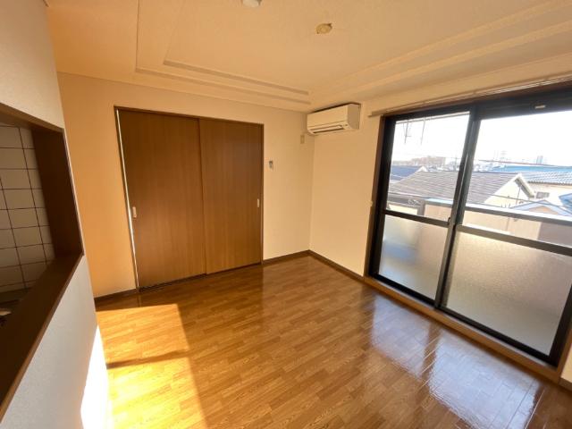 グランディール茅ヶ崎305号室 寝室