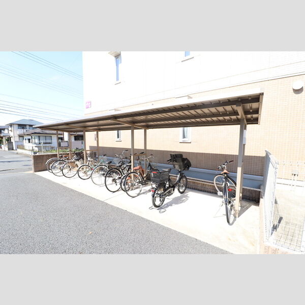 グリシーヌ 　エクラ 駐輪場