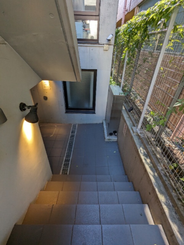 CREAL高井戸4階 エントランス