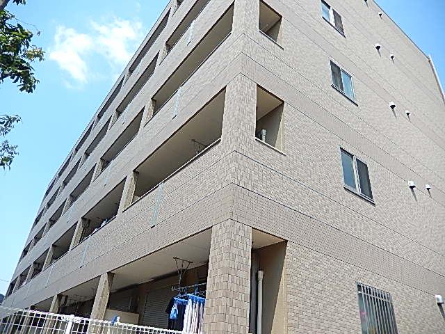 ベルデメゾン 外観写真（昼）