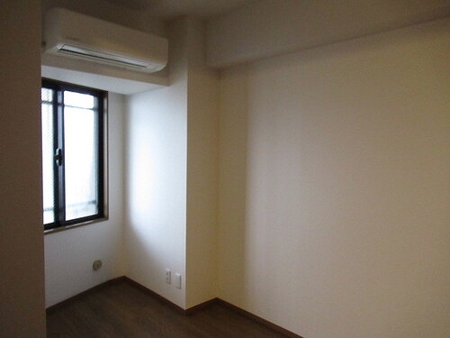 アリーナコースト壱番街3階 洋室