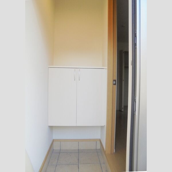 ラ ベレッツァ世田谷 103号室　玄関