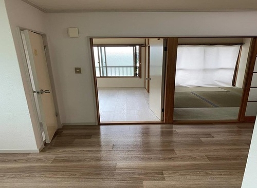 北町コーポ３号棟3階 居室からのバルコニー側の部屋