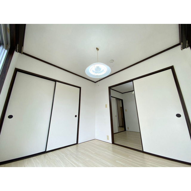 エルメゾン月見 リビング