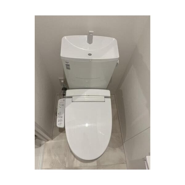 TAZ　Building トイレ