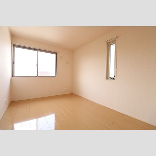 プランタン彩201号室 洋室(北側)