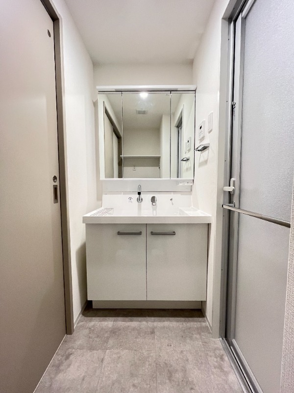 ワンルーフレジデンス台東根岸11階 洗面