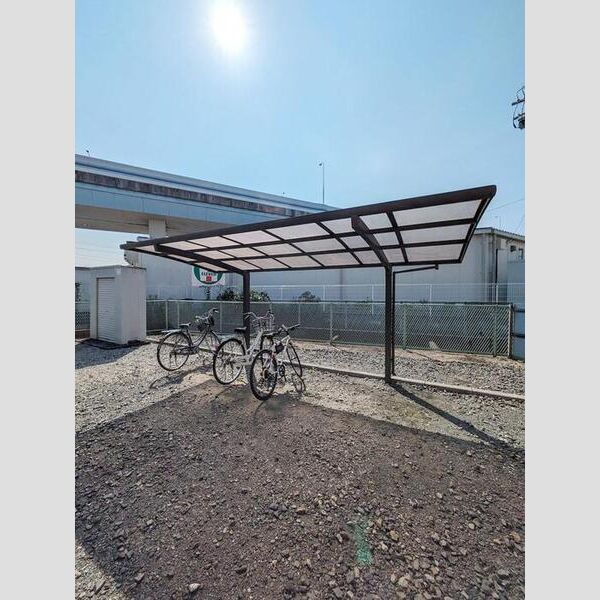 ヴェルドミール 駐輪場