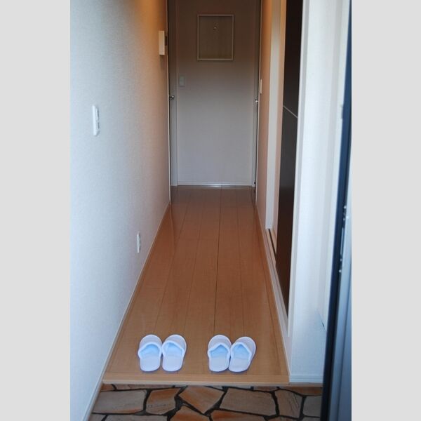 CAPE　KANEKO　B棟 玄関