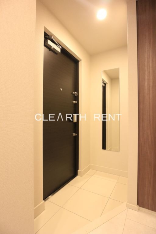 コンシェリア池袋 ＴＨＥ ＲＥＳＩＤＥＮＣＥ ＥＡＳＴ1階 玄関姿見ミラー付