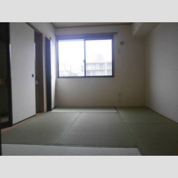 サンパレス青梅103号室 和室【6帖】