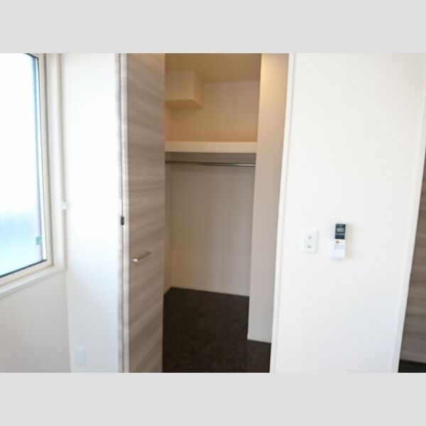 ロイジェントパークス レイクタウン Ⅱ　M 収納