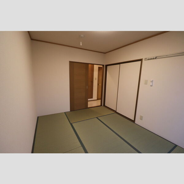 セントポーリア202号室 和室