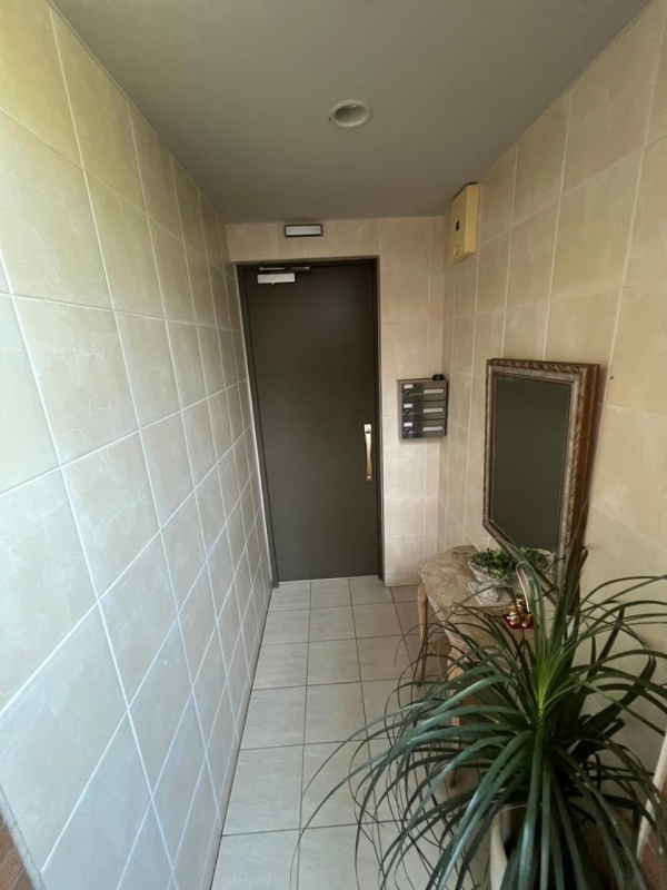 AUREA2階 エントランス