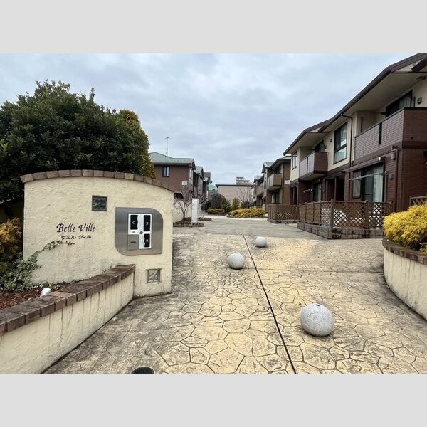 Belle　Ville　B 敷地内