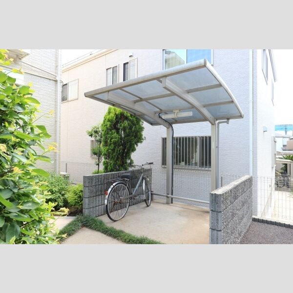 グラシューズ　Ⅱ 駐輪場