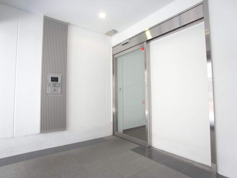 リブリ・コスズ5階 エントランス