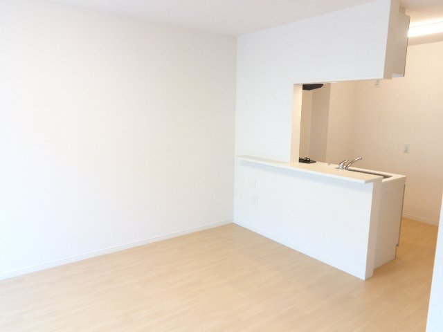 フローリッシュ・ガーデン102号室 ダイニング