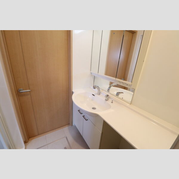 カーサリリオ201号室 洗髪洗面化粧台